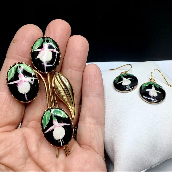 🌺Vintage Gold Porcelain Earrings & Brooch - Picture 8 of 13